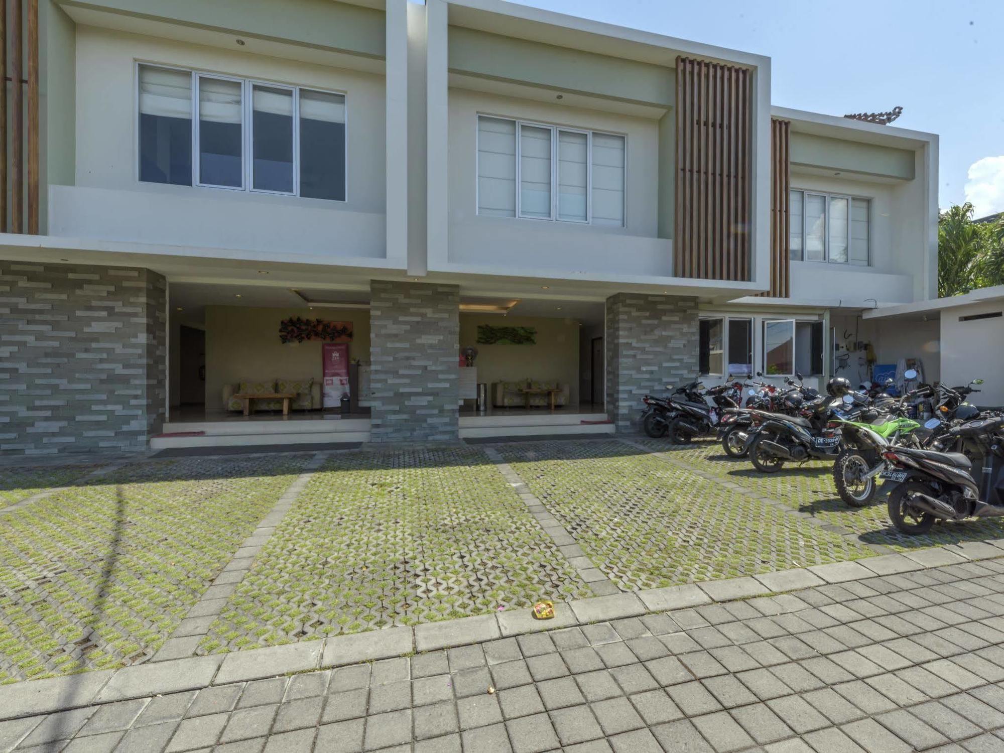 มิ คาซา เรสซิเดนซ์ Bed & Breakfast เซมินยัค ภายนอก รูปภาพ